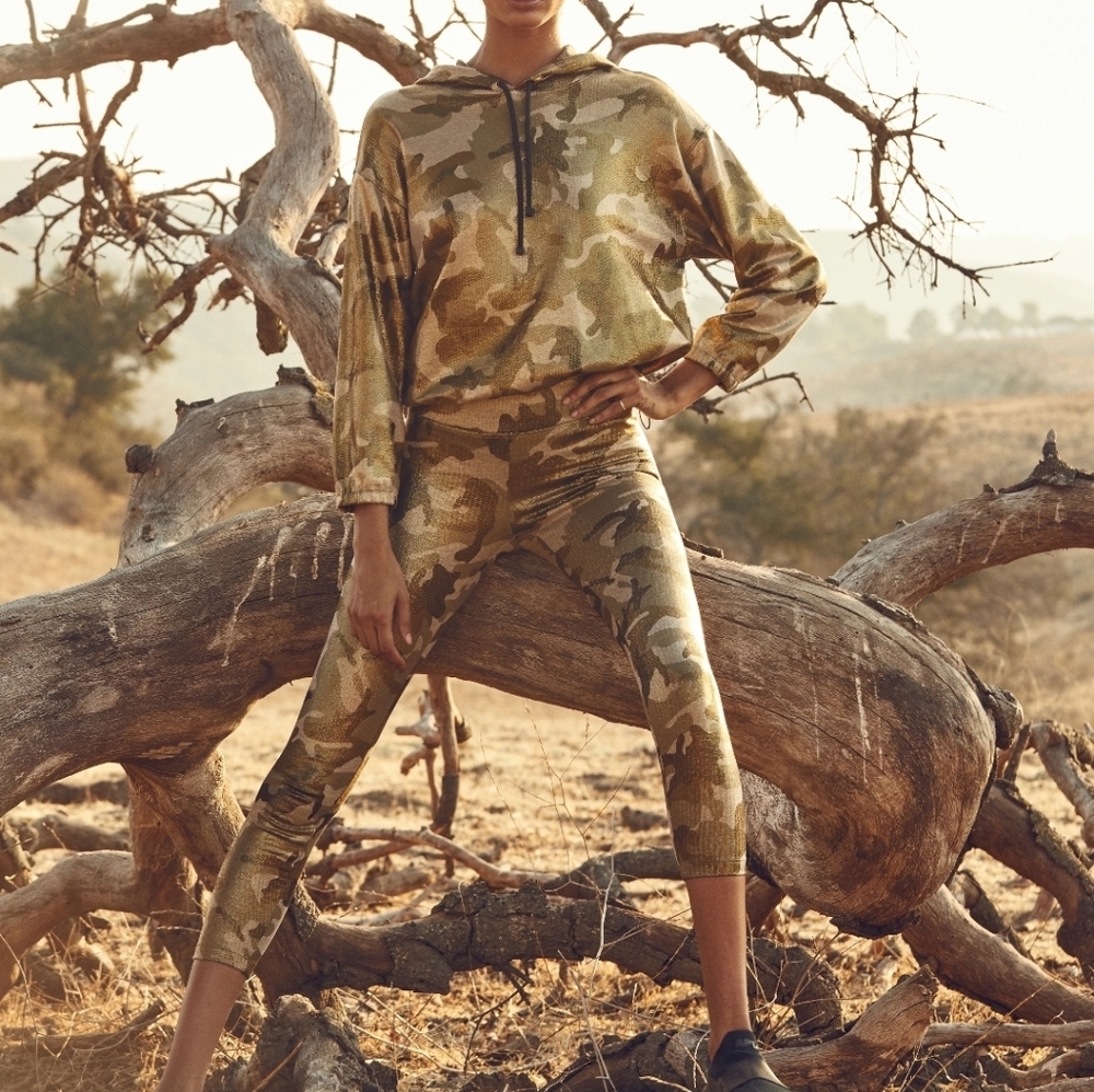 KORAL PEARL LUX CAMO HIGH RISE COMPRESSION S $133